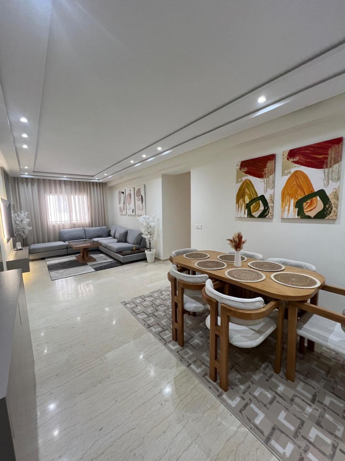 Elegant And Comfortable In Tangier, Luxury 3br, Ac, Bright
